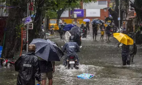 ಚಂಡಮಾರುತ ಮಿಚೌಂಗ್‌: ಚೆನ್ನೈ ಸಹಿತ ತಮಿಳುನಾಡಿನ ಹಲವೆಡೆ ಭಾರೀ ಮಳೆ; ಗೋಡೆ ಕುಸಿತದಲ್ಲಿ ಇಬ್ಬರು ಬಲಿ