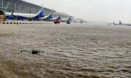 ಮೈಚಾಂಗ್ ಚಂಡಮಾರುತ: ಚೆನ್ನೈನಲ್ಲಿ ಭಾರೀ ಮಳೆಗೆ 7 ಸಾವು, ವಿಮಾನ ಹಾರಾಟ ಸ್ಥಗಿತ