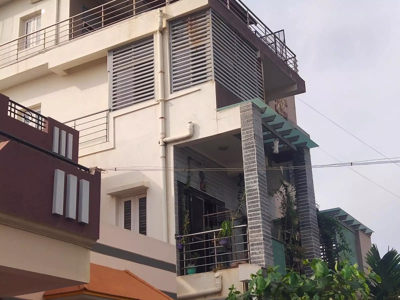 ಬಿಜೆಪಿ ರಾಜ್ಯಾಧ್ಯಕ್ಷ ವಿಜಯೇಂದ್ರ  ಪತ್ನಿಯ ಸಹೋದರನ ಮನೆ ಮೇಲೆ ಲೋಕಾಯುಕ್ತ ದಾಳಿ