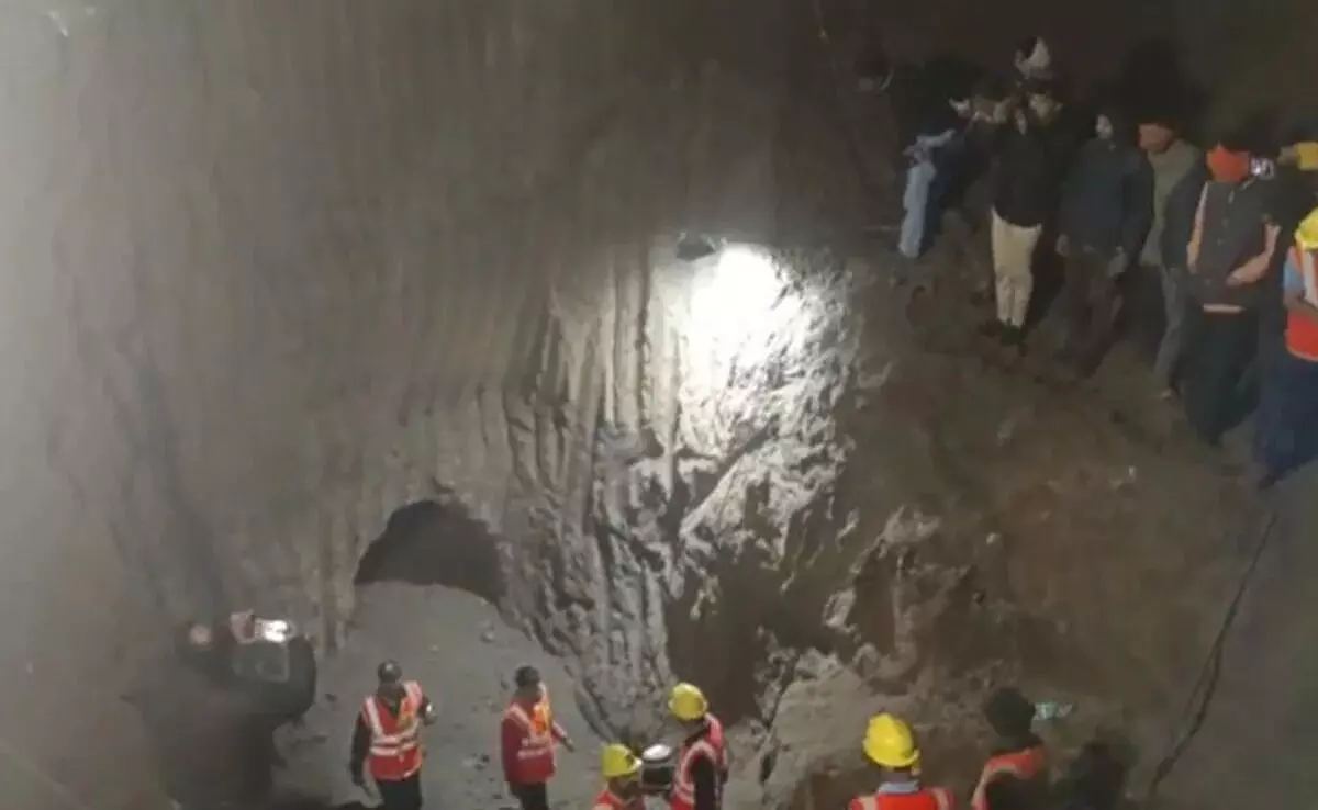 ಮಧ್ಯಪ್ರದೇಶ: ಕೊಳವೆ ಬಾವಿಯಿಂದ ರಕ್ಷಿಸಲಾದ ಬಾಲಕಿ ಸಾವು