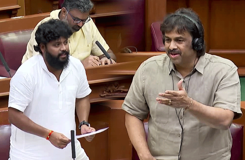 ಸರ್ಕಾರಿ ಶಾಲೆಯ ಎಂಟನೇ ತರಗತಿ ಮಕ್ಕಳಿಗೆ ಮತ್ತೆ ಸೈಕಲ್ ವಿತರಿಸುವಂತೆ ಶಾಸಕ ಪ್ರದೀಪ್ ಈಶ್ವರ್ ಆಗ್ರಹ