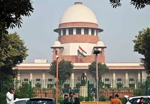 ಜಮ್ಮು-ಕಾಶ್ಮೀರದ ವಿಶೇಷ ಸ್ಥಾನಮಾನ ರದ್ದು: ಡಿ. 11ರಂದು ಸುಪ್ರೀಂ ಕೋರ್ಟ್ ತೀರ್ಪು ಜಮ್ಮು-ಕಾಶ್ಮೀರದ ವಿಶೇಷ ಸ್ಥಾನಮಾನ ರದ್ದು: ಡಿ. 11ರಂದು ಸುಪ್ರೀಂ ಕೋರ್ಟ್ ತೀರ್ಪು