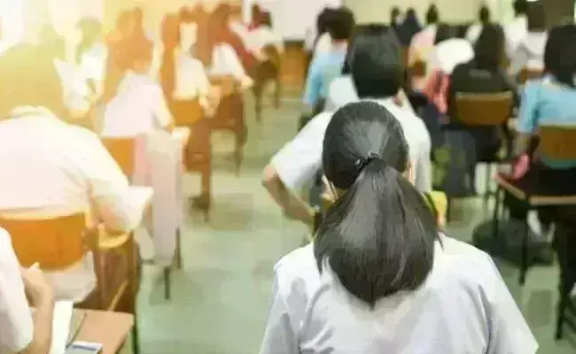 ಕೆನಡಾ: ಅಂತರಾಷ್ಟ್ರೀಯ ವಿದ್ಯಾರ್ಥಿಗಳಿಗೆ ಜೀವನ ವೆಚ್ಚದ ಅವಶ್ಯಕತೆ ಹೆಚ್ಚಳ ಕೆನಡಾ: ಅಂತರಾಷ್ಟ್ರೀಯ ವಿದ್ಯಾರ್ಥಿಗಳಿಗೆ ಜೀವನ ವೆಚ್ಚದ ಅವಶ್ಯಕತೆ ಹೆಚ್ಚಳ