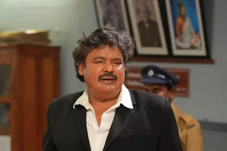 ತ್ರಿಶಾ, ಖುಷ್ಬೂ ಹಾಗೂ ಚಿರಂಜೀವಿ ವಿರುದ್ಧ ಮಾನಹಾನಿ ಮೊಕದ್ದಮೆ ಹೂಡಿದ ನಟ ಮನ್ಸೂರ್ ಅಲಿ ಖಾನ್