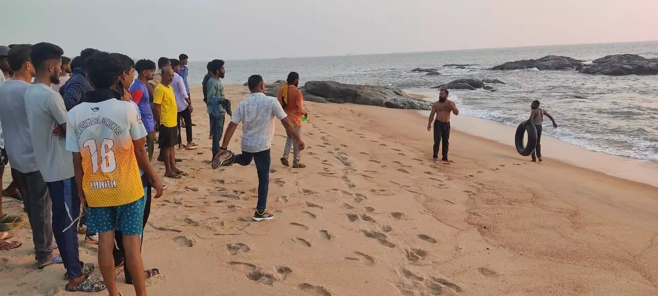 ಸೋಮೇಶ್ವರ : ಸಮುದ್ರದಲ್ಲಿ ಮುಳುಗಿ ಇಬ್ಬರು ವಿದ್ಯಾರ್ಥಿಗಳು ನಾಪತ್ತೆ