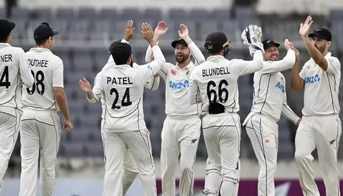 ಬಾಂಗ್ಲಾವನ್ನು 4 ವಿಕೆಟ್ಗಳಿಂದ ಸೋಲಿಸಿದ ಕಿವೀಸ್ ; 2 ಪಂದ್ಯಗಳ ಟೆಸ್ಟ್ ಸರಣಿ 1-1ರಲ್ಲಿ ಸಮಬಲ ಬಾಂಗ್ಲಾವನ್ನು 4 ವಿಕೆಟ್ಗಳಿಂದ ಸೋಲಿಸಿದ ಕಿವೀಸ್ ; 2 ಪಂದ್ಯಗಳ ಟೆಸ್ಟ್ ಸರಣಿ 1-1ರಲ್ಲಿ ಸಮಬಲ