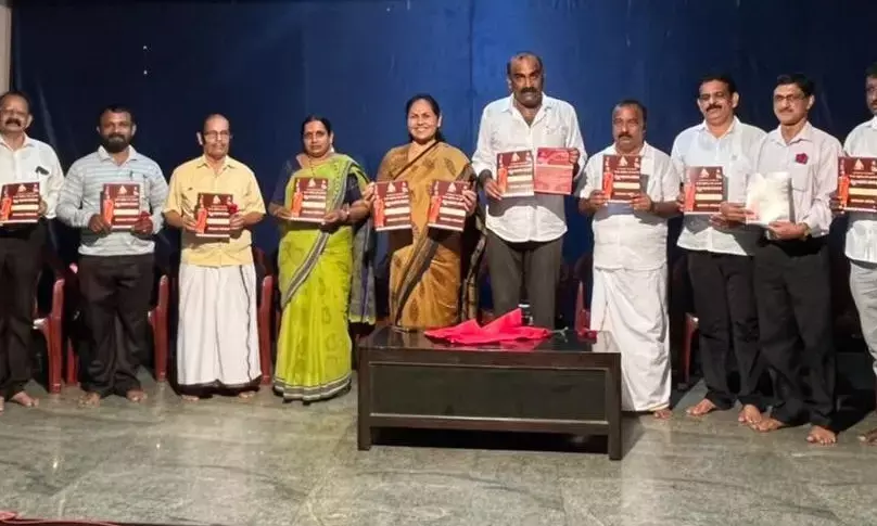 ಪೇಜಾವರ ಸ್ವಾಮೀಜಿ ಷಷ್ಟ್ಯಬ್ದಿ ಅಭಿನಂದನ ಸಮಾರಂಭದ ಆಮಂತ್ರಣ ಪತ್ರಿಕೆ ಬಿಡುಗಡೆ