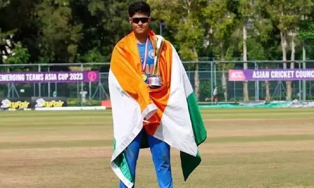 ಮಹಿಳೆಯರ ಪ್ರೀಮಿಯರ್ ಲೀಗ್ ಹರಾಜು ಪ್ರಕ್ರಿಯೆ : ಭಾರತದ ಹೊಸ ಮುಖ ಕಾಶ್ವೀ ಗೌತಮ್ 2 ಕೋಟಿ ರೂ.ಗೆ ಗುಜರಾತ್ ಜೈಂಟ್ಸ್ ತೆಕ್ಕೆಗೆ