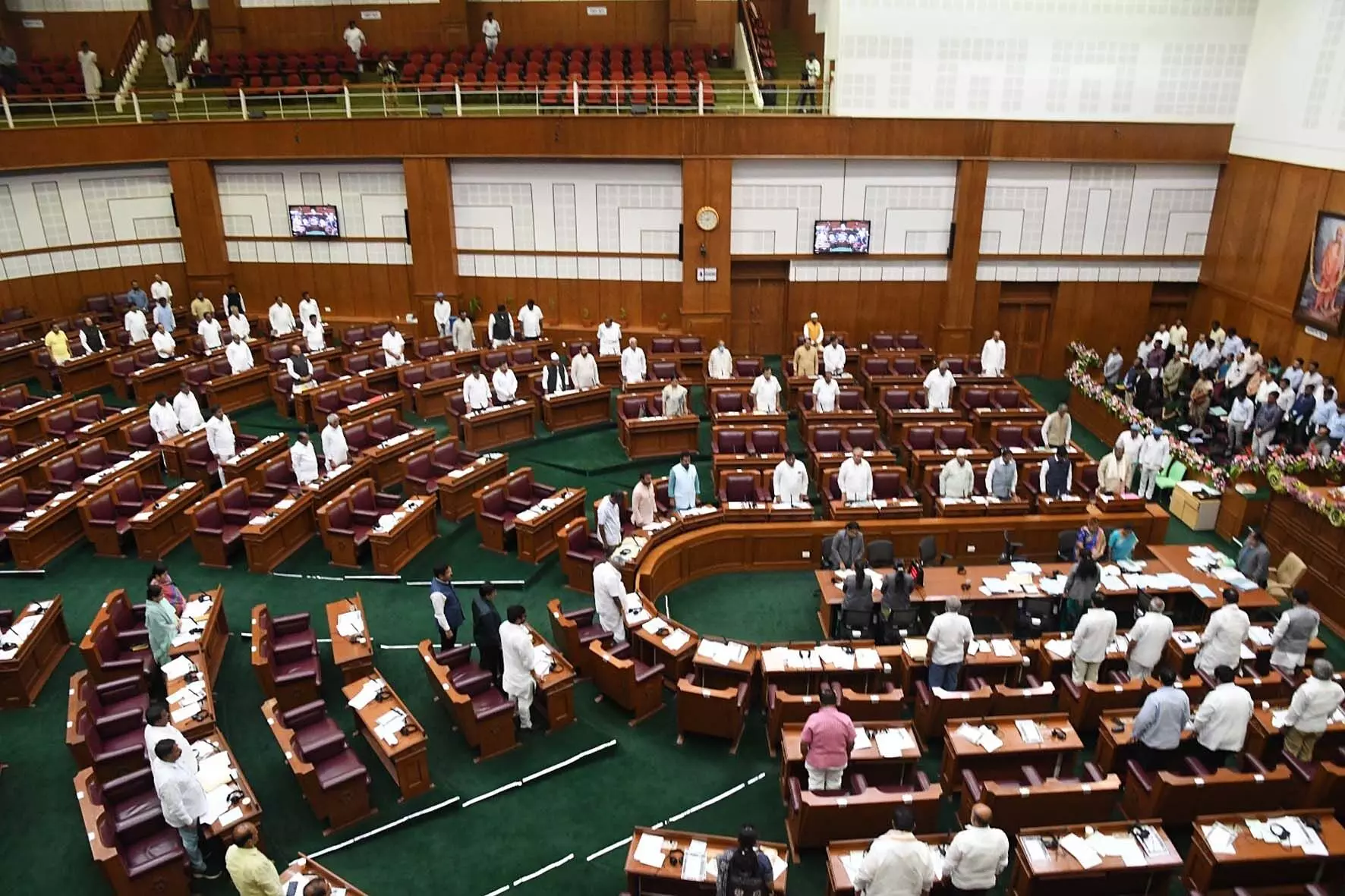 ಎರಡನೇ ವಾರದ ಅಧಿವೇಶನದಲ್ಲಿ ಡಿಕೆಶಿ ಪ್ರಕರಣ ವಾಪಸ್, ಝಮೀರ್ ಅಹ್ಮದ್ ಖಾನ್ ಹೇಳಿಕೆ ವಿಚಾರ ಪ್ರಸ್ತಾಪ ಸಾಧ್ಯತೆ