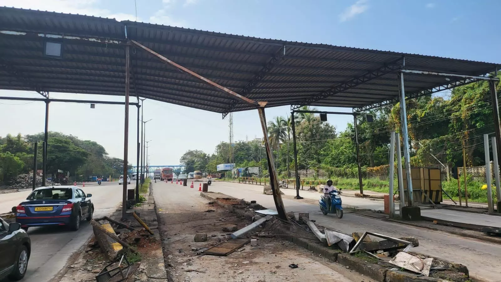 ಸುರತ್ಕಲ್ ನಿರುಪಯುಕ್ತ ಟೋಲ್ ಗೇಟ್ ತಕ್ಷಣ ತೆರವುಗೊಳಿಸದಿದ್ದರೆ ನೇರ ಕಾರ್ಯಾಚರಣೆ: ಹೋರಾಟ ಸಮಿತಿ ಎಚ್ಚರಿಕೆ ಸುರತ್ಕಲ್ ನಿರುಪಯುಕ್ತ ಟೋಲ್ ಗೇಟ್ ತಕ್ಷಣ ತೆರವುಗೊಳಿಸದಿದ್ದರೆ ನೇರ ಕಾರ್ಯಾಚರಣೆ: ಹೋರಾಟ ಸಮಿತಿ ಎಚ್ಚರಿಕೆ