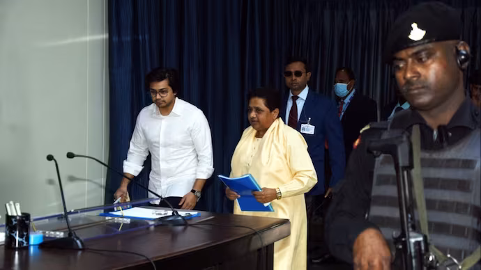 ಮಾಯಾವತಿ ಉತ್ತರಾಧಿಕಾರಿಯಾಗಿ ಆಕಾಶ್ ಆನಂದ್