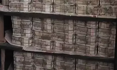 ಕಾಂಗ್ರೆಸ್ ಸಂಸದ ಧೀರಜ್ ಸಾಹು ಮೇಲೆ ಐಟಿ ದಾಳಿ ; 318 ಕೋಟಿ ರೂ. ನಗದು ವಶಕ್ಕೆ, ಮುಂದುವರೆದ ಎಣಿಕೆ!