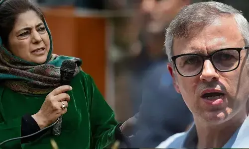 ಗೃಹಬಂಧನದಲ್ಲಿಡಲಾಗಿತ್ತು: ಮೆಹಬೂಬಾ ಮುಫ್ತಿ, ಉಮರ್ ಅಬ್ದುಲ್ಲಾ ಆರೋಪ