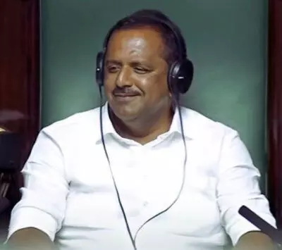 ಸದನಕ್ಕೆ ತಡವಾಗಿ ಆಗಮನ: ಯುವ ಶಾಸಕರಿಗೆ ಸ್ಪೀಕರ್ ಖಾದರ್ ಕ್ಲಾಸ್!