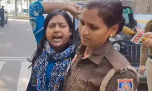 ನಾವು ನಿರುದ್ಯೋಗಿಗಳು, ಸರ್ಕಾರ ನಮ್ಮ ಮೇಲೆ ದಬ್ಬಾಳಿಕೆ ನಡೆಸುತ್ತಿದೆ: ಹಳದಿ ಗ್ಯಾಸ್ ಬಳಸಿ ಪ್ರತಿಭಟನೆ ಮಾಡಿದ ಮಹಿಳೆ ಹೇಳಿಕೆ