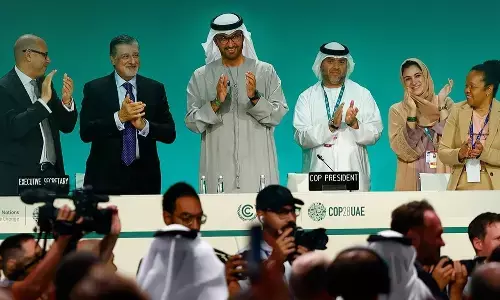 ಪಳೆಯುಳಿಕೆ ಇಂಧನಗಳಿಂದ ಪರಿವರ್ತನೆ: ಸಿಒಪಿ ಶೃಂಗಸಭೆಯಲ್ಲಿ ಐತಿಹಾಸಿಕ ಒಪ್ಪಂದ