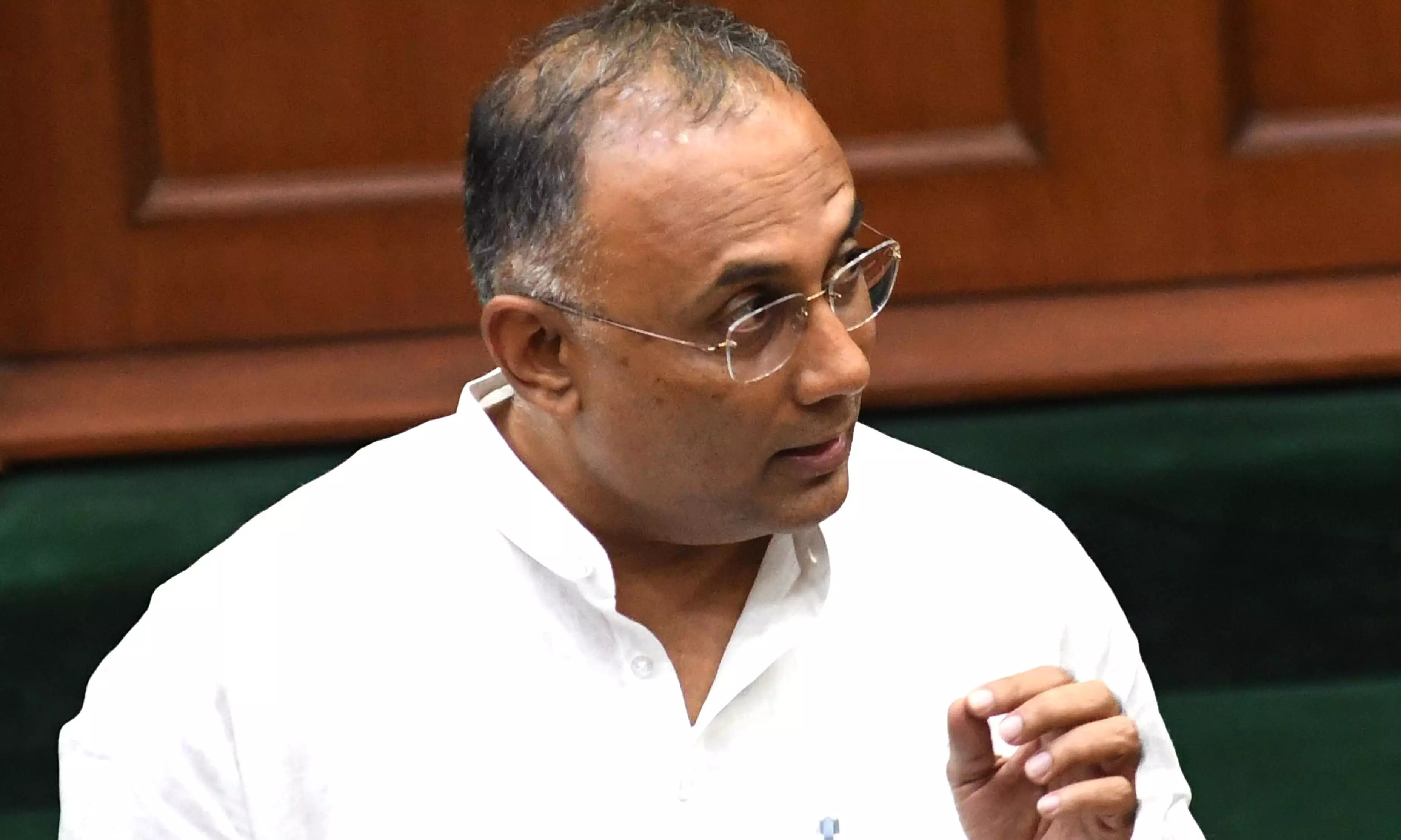 ಭ್ರೂಣ ಹತ್ಯೆ ತಡೆಗೆ ವಿಶೇಷ ನೀತಿಯನ್ನು ರೂಪಿಸಲಾಗುವುದು: ಸಚಿವ ದಿನೇಶ್ ಗುಂಡೂರಾವ್ ಭ್ರೂಣ ಹತ್ಯೆ ತಡೆಗೆ ವಿಶೇಷ ನೀತಿಯನ್ನು ರೂಪಿಸಲಾಗುವುದು: ಸಚಿವ ದಿನೇಶ್ ಗುಂಡೂರಾವ್