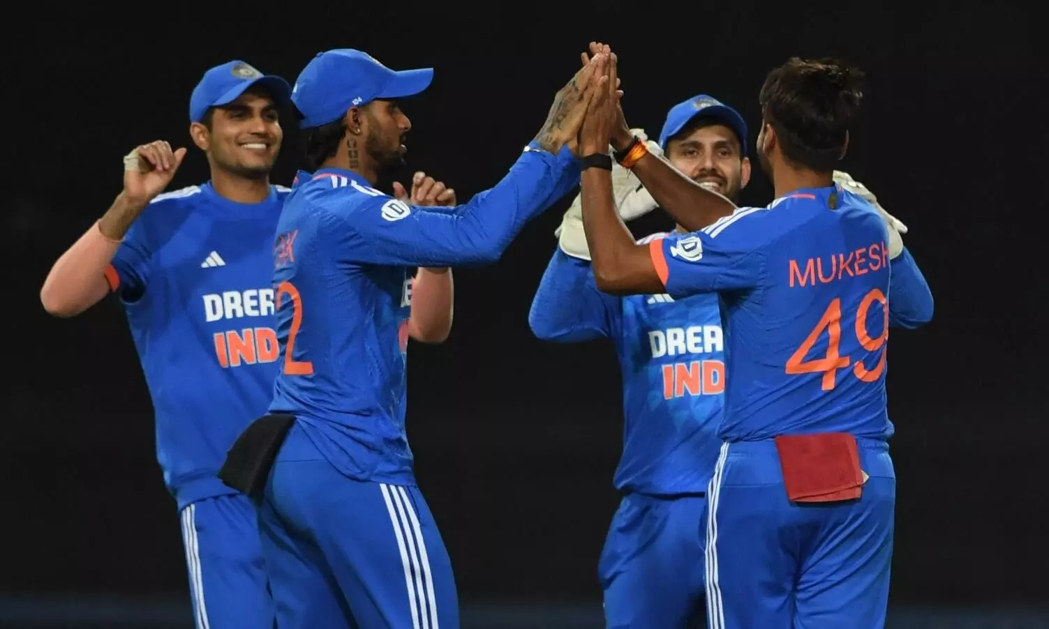 ದಕ್ಷಿಣ ಆಫ್ರಿಕಾ ವಿರುದ್ಧ ಟಿ20: ಭಾರತಕ್ಕೆ 106 ರನ್ ಗಳ ಭರ್ಜರಿ ಜಯ ದಕ್ಷಿಣ ಆಫ್ರಿಕಾ ವಿರುದ್ಧ ಟಿ20: ಭಾರತಕ್ಕೆ 106 ರನ್ ಗಳ ಭರ್ಜರಿ ಜಯ