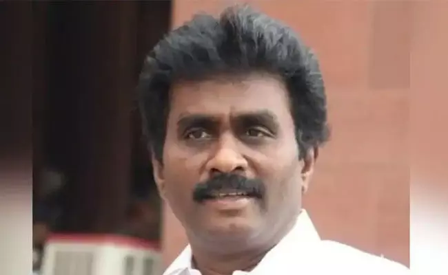 ಸಂಸತ್ತಿಗೆ ಗೈರಾಗಿದ್ದರೂ ಅಮಾನತುಗೊಂಡ ಡಿಎಂಕೆ ಸಂಸದ ಸಂಸತ್ತಿಗೆ ಗೈರಾಗಿದ್ದರೂ ಅಮಾನತುಗೊಂಡ ಡಿಎಂಕೆ ಸಂಸದ