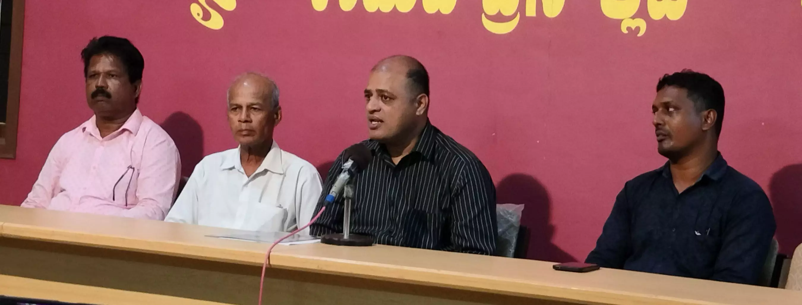 ಶಂಕರಪುರ ವಿಶ್ವಾಸದಮನೆಗೆ ರಜತ ಮಹೋತ್ಸವದ ಸಂಭ್ರಮ: ಮಾದಕವ್ಯಸನಿಗಳ ಪುನರ್ವಸತಿ ಕೇಂದ್ರ ಆರಂಭಕ್ಕೆ ಯೋಜನೆ ಶಂಕರಪುರ ವಿಶ್ವಾಸದಮನೆಗೆ ರಜತ ಮಹೋತ್ಸವದ ಸಂಭ್ರಮ: ಮಾದಕವ್ಯಸನಿಗಳ ಪುನರ್ವಸತಿ ಕೇಂದ್ರ ಆರಂಭಕ್ಕೆ ಯೋಜನೆ