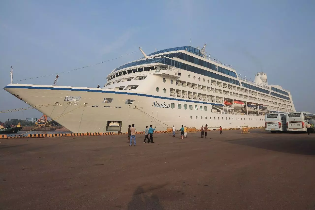 ಮಂಗಳೂರಿಗೆ ಮತ್ತೊಂದು ಮಾರ್ಷಲ್ ದ್ವೀಪದ ಪ್ರವಾಸಿ ಹಡಗು ಆಗಮನ ಮಂಗಳೂರಿಗೆ ಮತ್ತೊಂದು ಮಾರ್ಷಲ್ ದ್ವೀಪದ ಪ್ರವಾಸಿ ಹಡಗು ಆಗಮನ