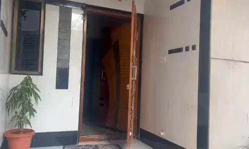 ವಿಜಯಪುರ: ಸೆಕ್ಯುರಿಟಿ ಗಾರ್ಡ್ ಗೆ ಹಲ್ಲೆಗೈದು ಮನೆಯಿಂದ ನಗ-ನಗದು ಕಳವು