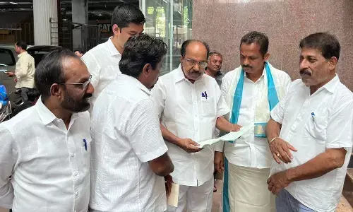 ಉಡುಪಿಯಲ್ಲಿ ತಾಯಿ, ಮಕ್ಕಳ ಕೊಲೆ ಪ್ರಕರಣ: ಮಾಜಿ ಸಿಎಂ ವೀರಪ್ಪ ಮೊಯ್ಲಿಗೆ ಮನವಿ