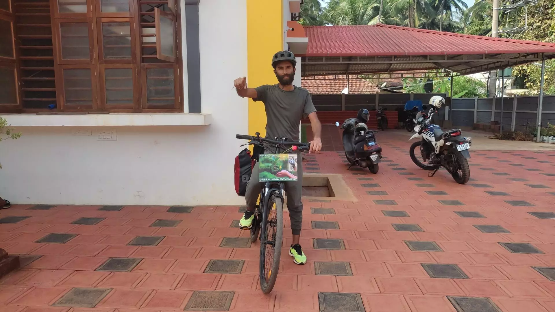 ಪರಿಸರ ಜಾಗೃತಿಗಾಗಿ ಉತ್ತರ ಪ್ರದೇಶದ ಯುವಕ ರಾಬಿನ್ ಸಿಂಗ್ ಸೈಕಲ್ ಜಾಥಾ ಪರಿಸರ ಜಾಗೃತಿಗಾಗಿ ಉತ್ತರ ಪ್ರದೇಶದ ಯುವಕ ರಾಬಿನ್ ಸಿಂಗ್ ಸೈಕಲ್ ಜಾಥಾ