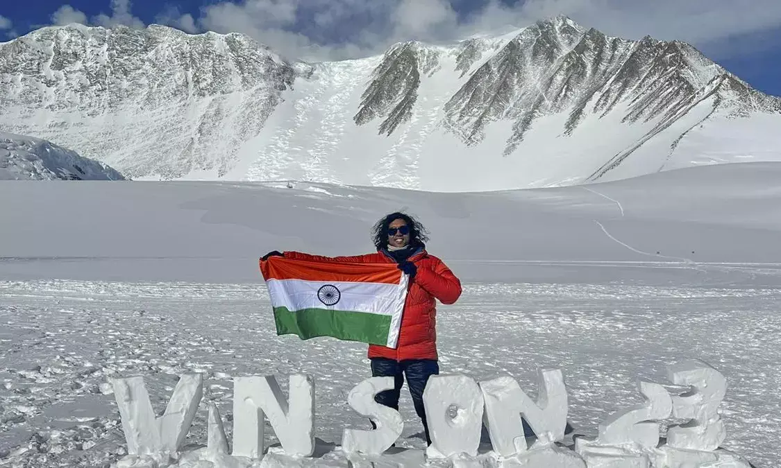 ಅಂಟಾರ್ಕ್ಟಿಕಾ ಖಂಡದ ಅತಿ ಎತ್ತರದ ಶಿಖರವೇರಿದ ಹಸನ್ ಖಾನ್