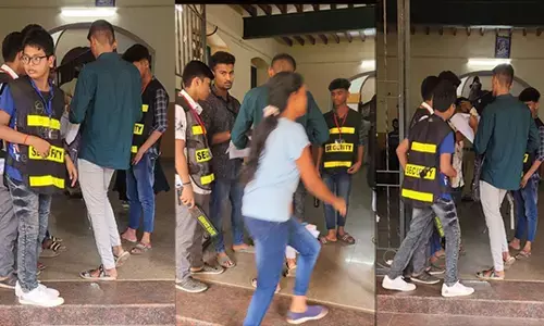 ಮಂಗಳೂರು: ಕೆ.ಪಿ.ಎಸ್‌.ಸಿ ಪರೀಕ್ಷಾ ಕೇಂದ್ರದಲ್ಲಿ ಅಭ್ಯರ್ಥಿಗಳ ತಪಾಸಣೆಗೆ ವಿದ್ಯಾರ್ಥಿಗಳ ಬಳಕೆ!