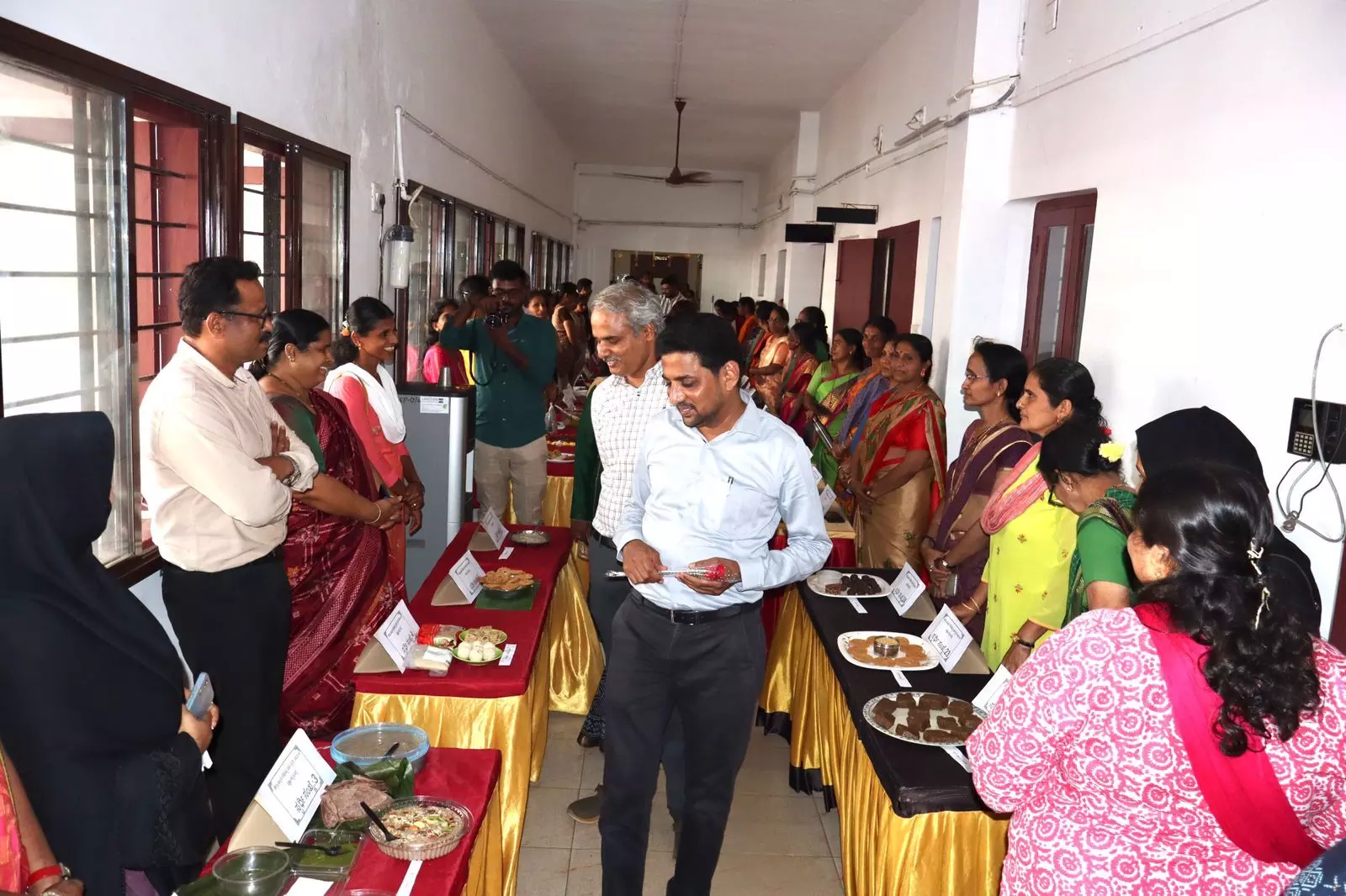 ಸ್ವಾದಿಷ್ಠ ಸಿರಿಧಾನ್ಯ ತಿಂಡಿಗಳಿಂದ ಆಕರ್ಷಣೆಗೊಂಡ ದ.ಕ. ಜಿಲ್ಲಾ ಮಟ್ಟದ ಪಾಕ ಸ್ಪರ್ಧೆ ಸ್ವಾದಿಷ್ಠ ಸಿರಿಧಾನ್ಯ ತಿಂಡಿಗಳಿಂದ ಆಕರ್ಷಣೆಗೊಂಡ ದ.ಕ. ಜಿಲ್ಲಾ ಮಟ್ಟದ ಪಾಕ ಸ್ಪರ್ಧೆ