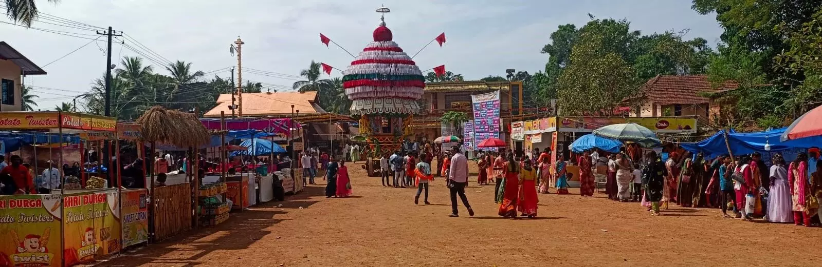 ತೋಕೂರು ಸುಬ್ರಹ್ಮಣ್ಯ ದೇವಸ್ಥಾನದ ಷಷ್ಠಿ ಮಹೋತ್ಸವದಲ್ಲಿ ಹಿಂದೂಯೇತರ ವ್ಯಾಪಾರಿಗಳಿಗೆ ಅವಕಾಶ ನಿರಾಕರಣೆ: ಆರೋಪ ತೋಕೂರು ಸುಬ್ರಹ್ಮಣ್ಯ ದೇವಸ್ಥಾನದ ಷಷ್ಠಿ ಮಹೋತ್ಸವದಲ್ಲಿ ಹಿಂದೂಯೇತರ ವ್ಯಾಪಾರಿಗಳಿಗೆ ಅವಕಾಶ ನಿರಾಕರಣೆ: ಆರೋಪ