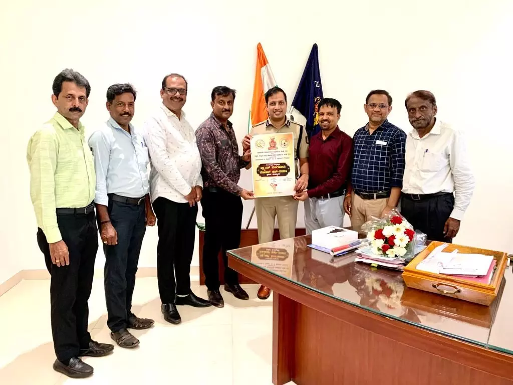 ರೋಹನ್ ಕಪ್ ಕ್ರಿಕೆಟ್ ಪಂದ್ಯಾಟದ ಪೋಸ್ಟರ್ ಬಿಡುಗಡೆ ರೋಹನ್ ಕಪ್ ಕ್ರಿಕೆಟ್ ಪಂದ್ಯಾಟದ ಪೋಸ್ಟರ್ ಬಿಡುಗಡೆ