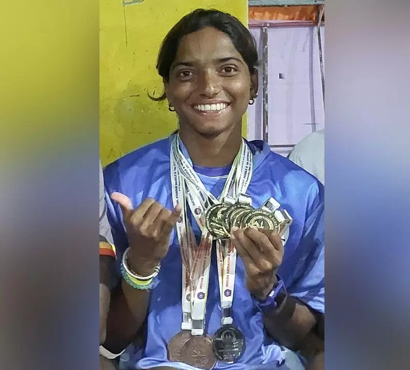 ಸರ್ಫಿಂಗ್ ಸಾಧಕಿ ಪುತ್ತೂರಿನ ಸಿಂಚನಾ