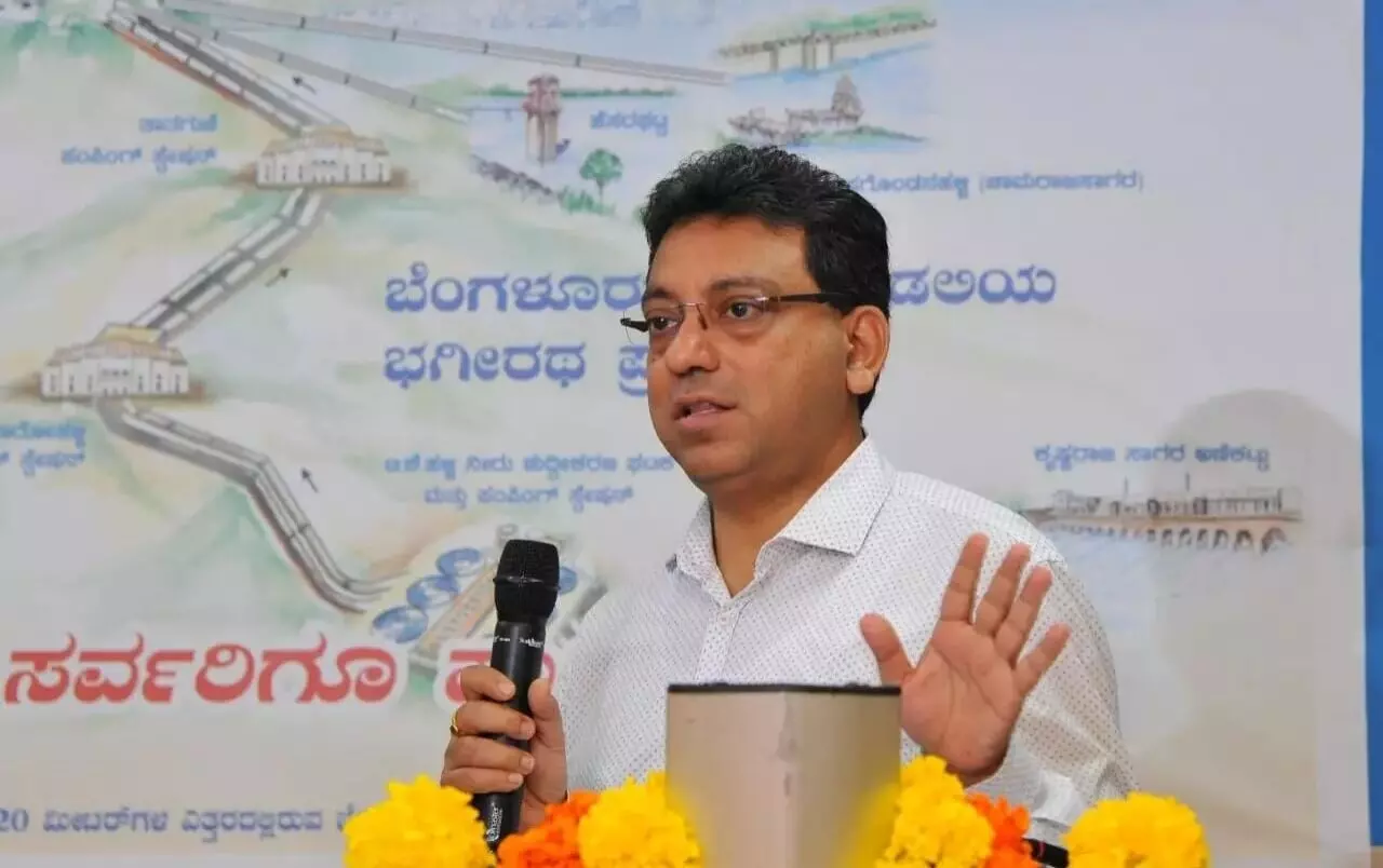 ಬೆಂಗಳೂರು: ಮನೆ-ಮನೆ ಭೇಟಿ ನೀಡಿ ಮತದಾರರ ಪಟ್ಟಿ ಪರಿಷ್ಕರಣೆ ಬೆಂಗಳೂರು: ಮನೆ-ಮನೆ ಭೇಟಿ ನೀಡಿ ಮತದಾರರ ಪಟ್ಟಿ ಪರಿಷ್ಕರಣೆ