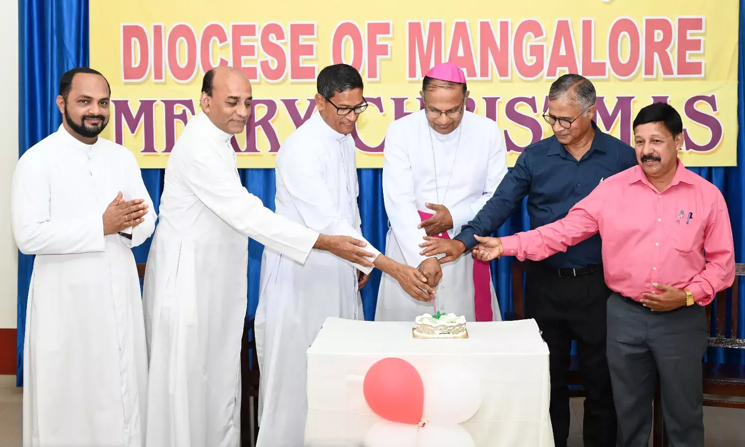 ಕ್ರಿಸ್ಮಸ್ ಜಗತ್ತಿನ ಜನರಲ್ಲಿ ಶಾಂತಿ, ಪ್ರೀತಿ, ನೆಮ್ಮದಿಯ ಭರವಸೆ ಮೂಡಿಸಲಿ: ಬಿಷಫ್ ಪೀಟರ್ ಪೌಲ್ ಸಲ್ದಾನ