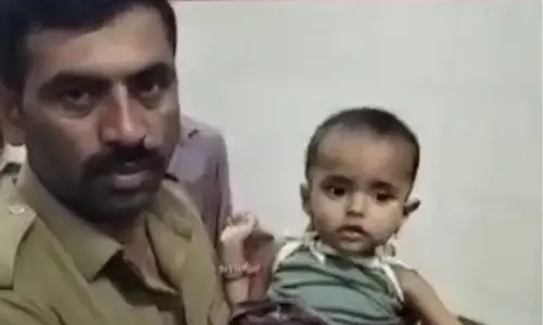 ಚಾಮರಾಜನಗರ: ತನ್ನ ಒಂದು ವರ್ಷದ ಮಗುವನ್ನು ಬಸ್ ನಿಲ್ದಾಣದಲ್ಲಿ ಬಿಟ್ಟು  ಪರಾರಿಯಾದ ತಾಯಿ