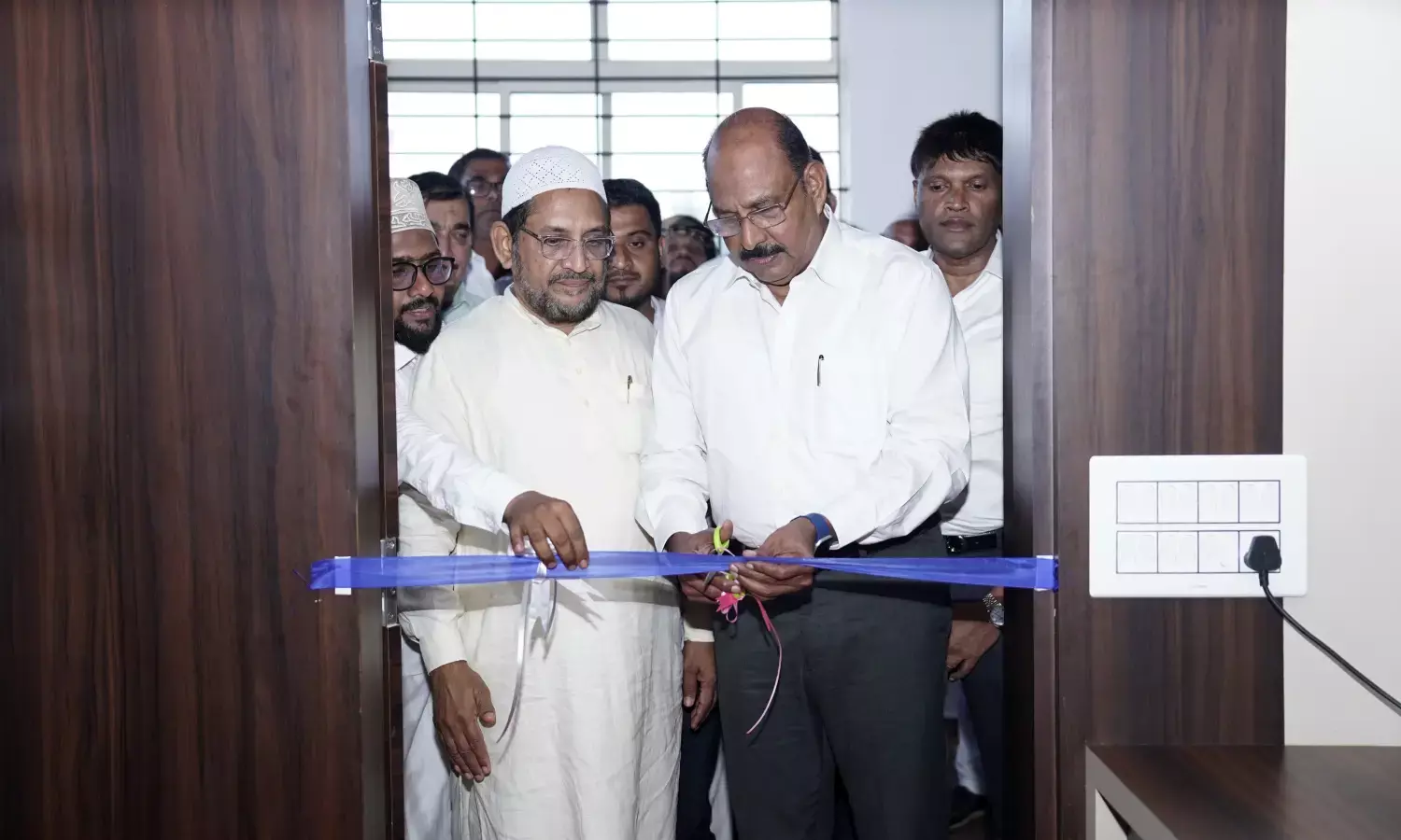 ಕುಂಬ್ರ ಕೆಐಸಿ ನವೀಕೃತ ಲೈಬ್ರರಿ ಉದ್ಘಾಟನೆ: ಸಿವಿಲ್ ಸರ್ವಿಸ್ ತರಗತಿ ಆರಂಭ