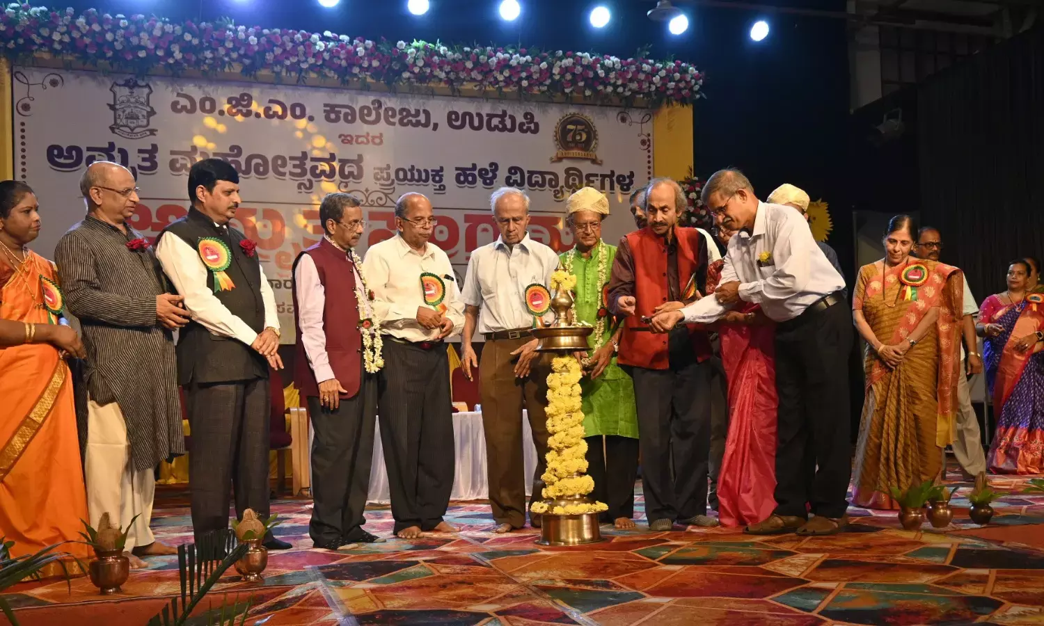 ಬ್ಯಾಂಕಿಂಗ್, ಶಿಕ್ಷಣ, ಆರೋಗ್ಯ ಸಂಸ್ಥೆಗಳು ಭವಿಷ್ಯವಾಗಿ ಮುಂದುವರಿದಿದೆ: ರಾಜೇಶ್ ಪ್ರಸಾದ್