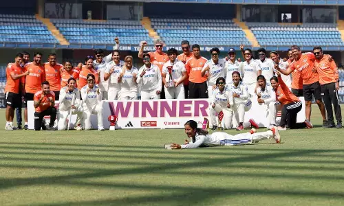 ಏಕೈಕ ಟೆಸ್ಟ್: ಆಸ್ಟ್ರೇಲಿಯ ವಿರುದ್ಧ ಐತಿಹಾಸಿಕ ಜಯ ದಾಖಲಿಸಿದ ಭಾರತದ ಮಹಿಳಾ ಕ್ರಿಕೆಟ್ ತಂಡ