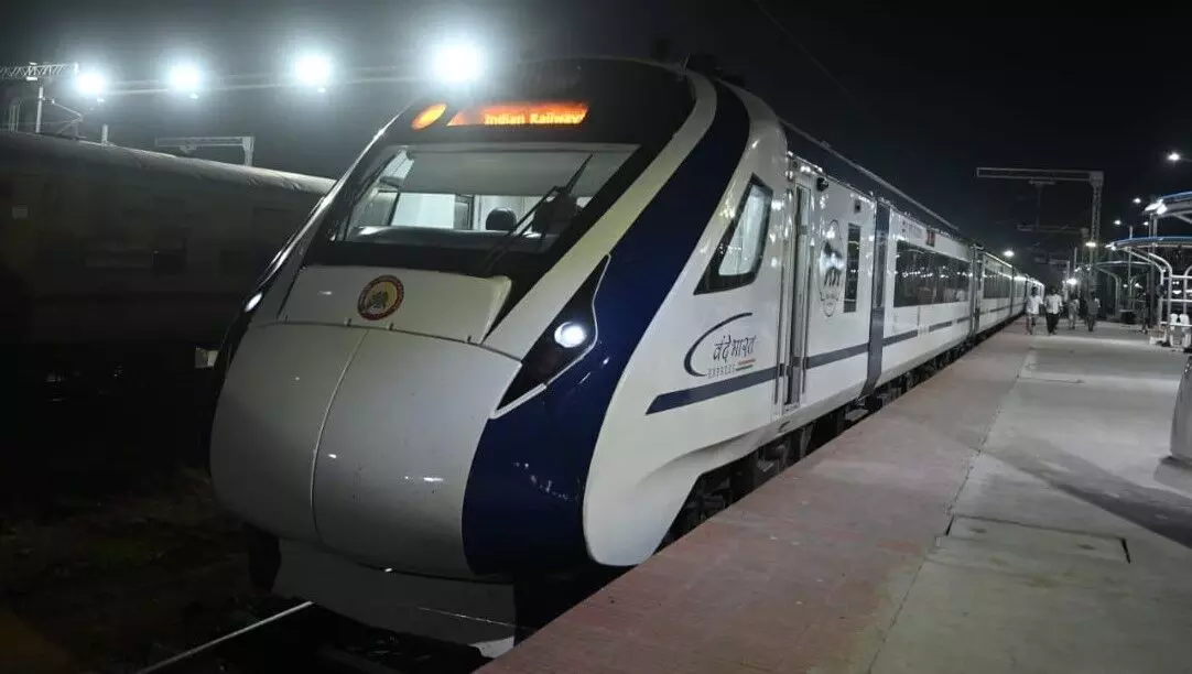 ಮಂಗಳೂರಿನಿಂದ ಹೊರಡಲಿರುವ ವಂದೇ ಭಾರತ್ ಎಕ್ಸ್ಪ್ರೆಸ್ ರೈಲು ಮಂಗಳೂರಿನಿಂದ ಹೊರಡಲಿರುವ ವಂದೇ ಭಾರತ್ ಎಕ್ಸ್ಪ್ರೆಸ್ ರೈಲು