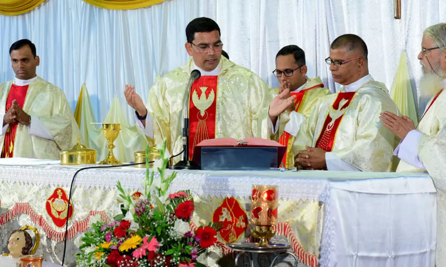 ಉಡುಪಿ: ತ್ಯಾಗ, ಪ್ರೀತಿಯ ಸಂದೇಶದೊಂದಿಗೆ ಕ್ರಿಸ್ಮಸ್ ಆಚರಣೆ