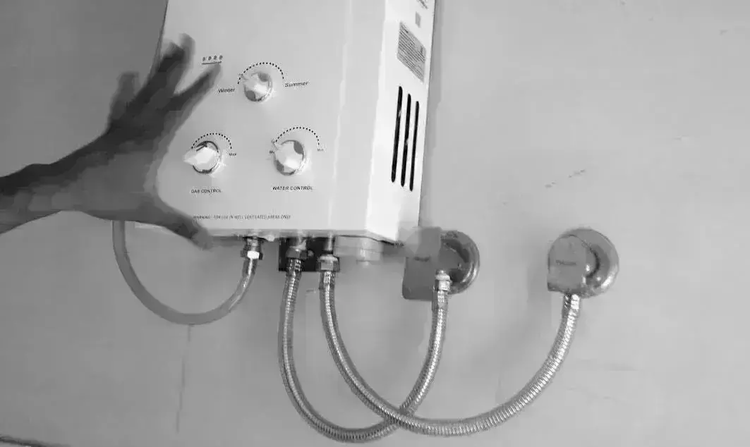 ಬೆಂಗಳೂರು: ಗ್ಯಾಸ್ ಗೀಸರ್ ಸೋರಿಕೆಯಾಗಿ ಯುವತಿ ಮೃತ್ಯು