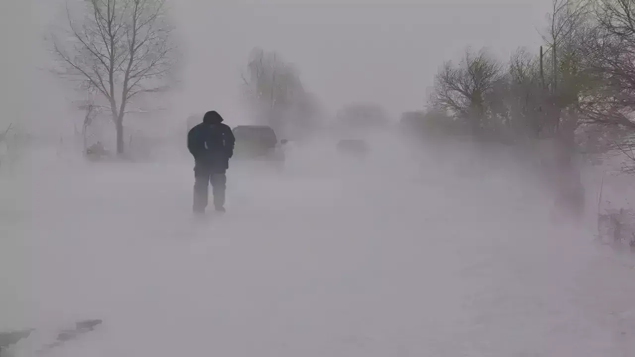 ಚಳಿಗೆ ನಡುಗಿದ ಚೀನಾದ ಬೀಜಿಂಗ್; ಶೂನ್ಯ ಡಿಗ್ರಿಗಿಂತ ಕೆಳಗಿಳಿದ ತಾಪಮಾನ