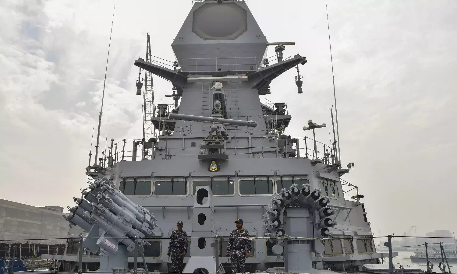 ಯುದ್ಧನೌಕೆ ಐಎನ್ಎಸ್ ಇಂಫಾಲಕ್ಕೆ ಚಾಲನೆ