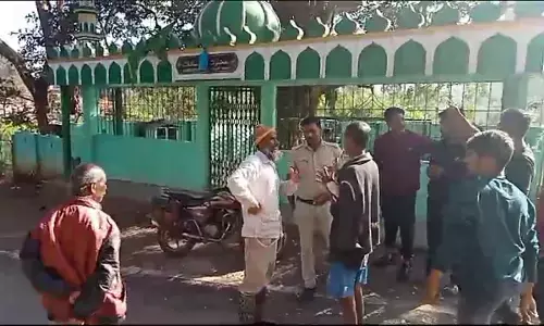 ಚಿಕ್ಕಮಗಳೂರು| ದತ್ತಮಾಲಾಧಾರಿಗಳಿಂದ ದರ್ಗಾಕ್ಕೆ ಹಾನಿ: ಆರೋಪ