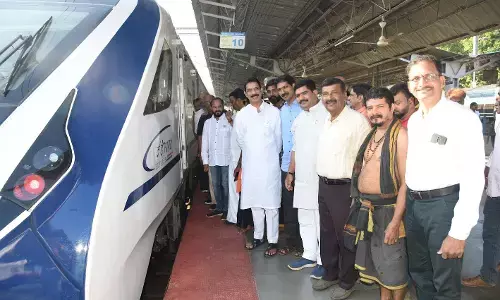 ಮಂಗಳೂರು- ಮಡಗಾಂವ್ ನಡುವೆ ವಂದೇ ಭಾರತ್ ರೈಲು ಪ್ರಾಯೋಗಿಕ ಓಡಾಟಕ್ಕೆ ಚಾಲನೆ