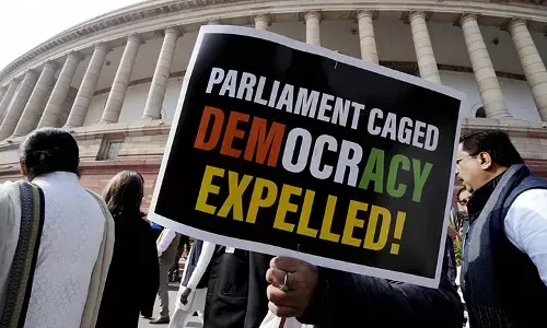 ಸಂಸದರ ಅಮಾನತು ಪ್ರಜಾಸತ್ತಾತ್ಮಕವೇ ಎಂಬ ಪ್ರಶ್ನೆ