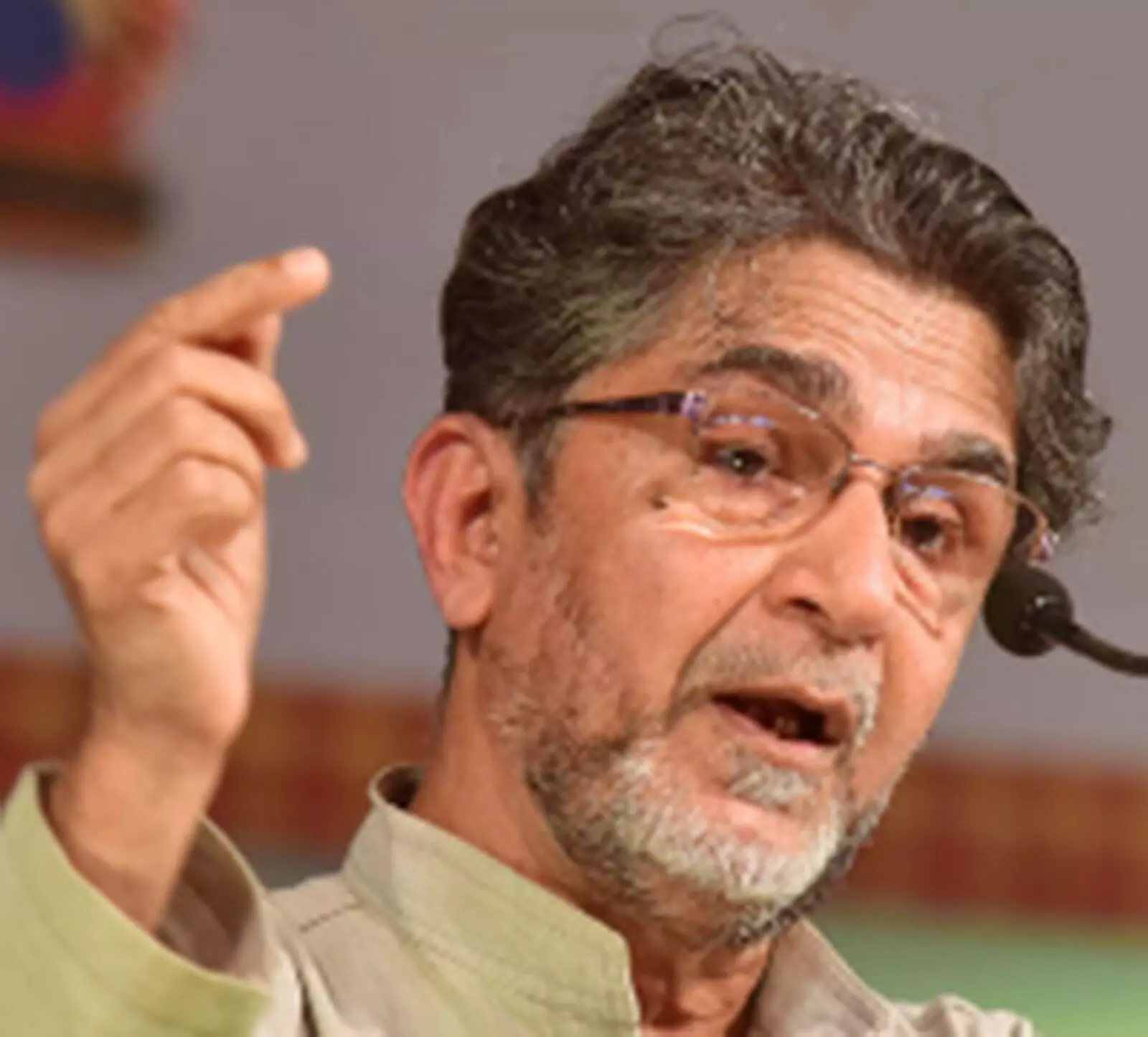 ತೋಳ್ಪಾಡಿ ಎಂಬ ವೈ-ಚಿತ್ರ