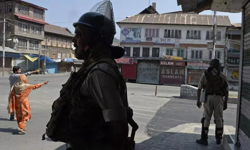 ಜಮ್ಮು-ಕಾಶ್ಮೀರದಲ್ಲಿ ಮೂವರು ನಾಗರಿಕರ ಸಾವು ; ವಿವರಣೆ ಕೋರಿದ ರಾಷ್ಟ್ರೀಯ ಅಲ್ಪಸಂಖ್ಯಾತರ ಆಯೋಗ